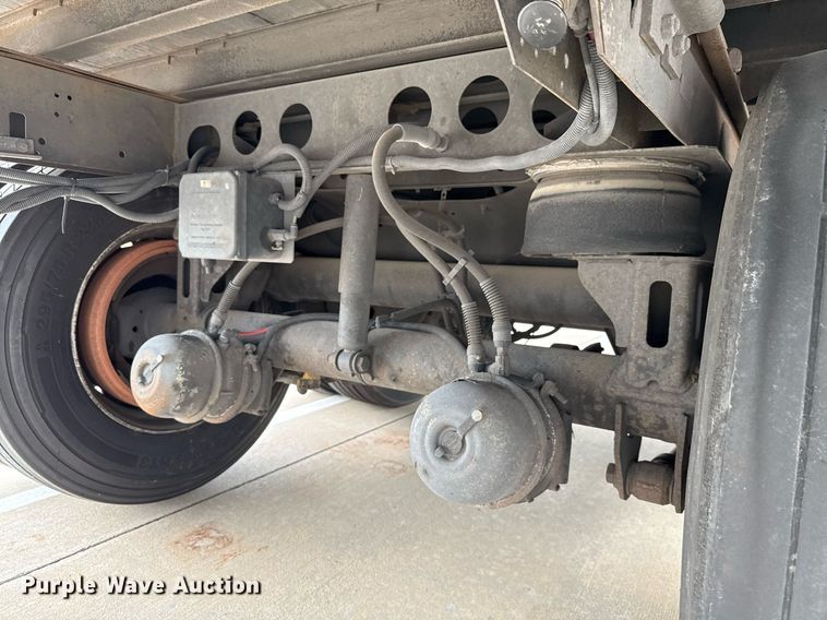 image for item EJ3740 2014 Vanguard VXP 57' dry van trailer