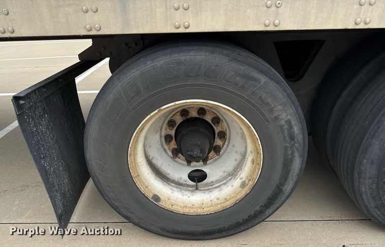 image for item EJ3741 2014 Vanguard VXP 57' dry van trailer