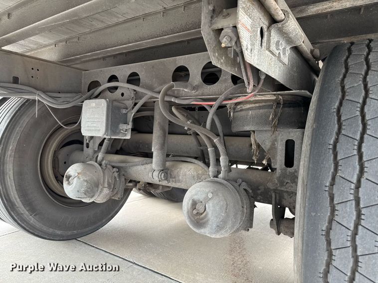 image for item EJ3741 2014 Vanguard VXP 57' dry van trailer