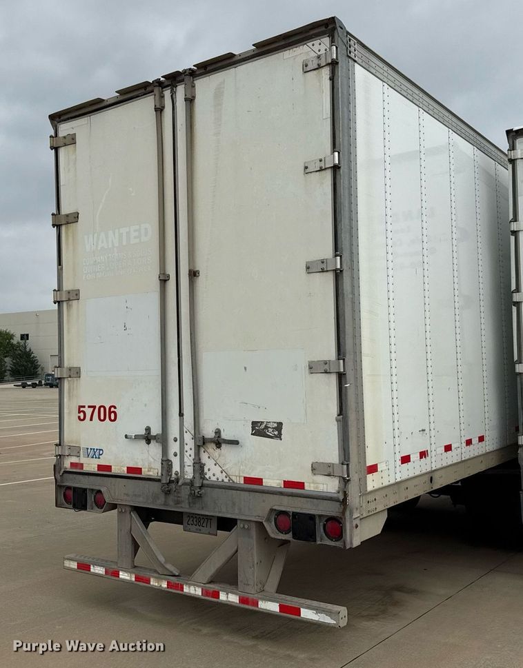 image for item EJ3742 2014 Vanguard VXP 57' dry van trailer