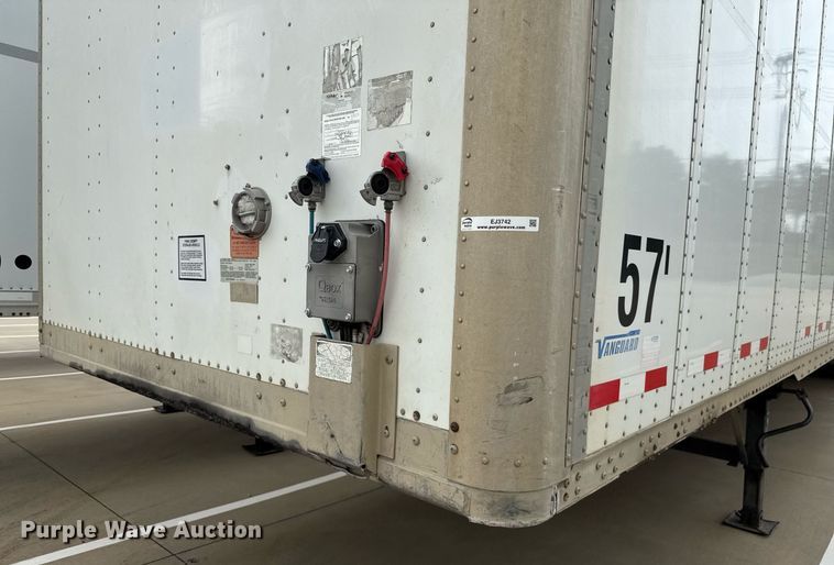 image for item EJ3742 2014 Vanguard VXP 57' dry van trailer