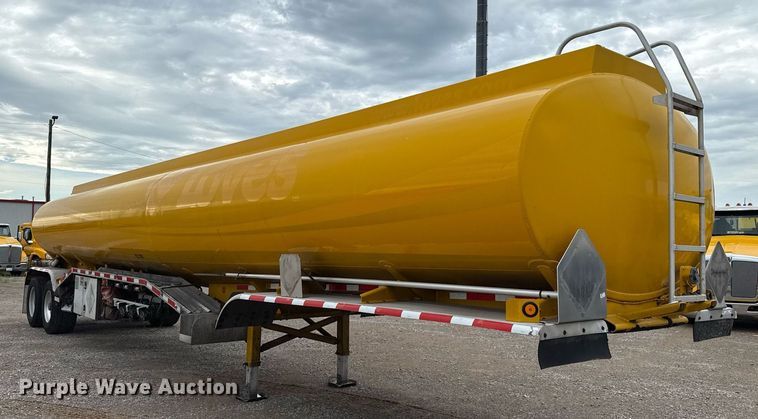 image for item EJ4766 2008 Beall BAST-97-3-DC tank trailer