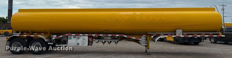 image for item EJ4766 2008 Beall BAST-97-3-DC tank trailer