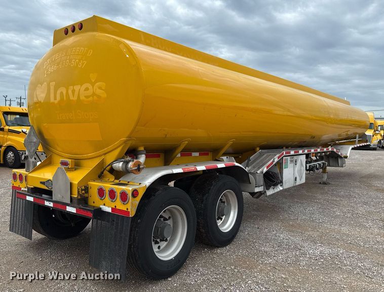 image for item EJ4766 2008 Beall BAST-97-3-DC tank trailer