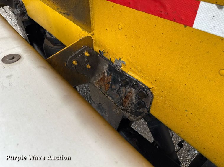 image for item EJ4766 2008 Beall BAST-97-3-DC tank trailer