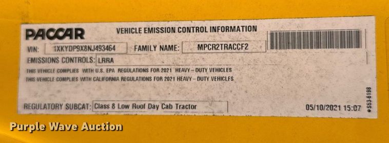 image for item EJ4824 2022 Kenworth T680 semi truck