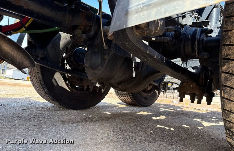 image for item EJ4825 2021 Freightliner Cascadia 126 semi truck