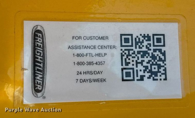 image for item EJ4825 2021 Freightliner Cascadia 126 semi truck