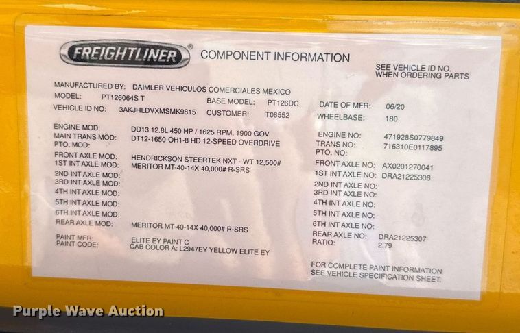 image for item EJ4825 2021 Freightliner Cascadia 126 semi truck