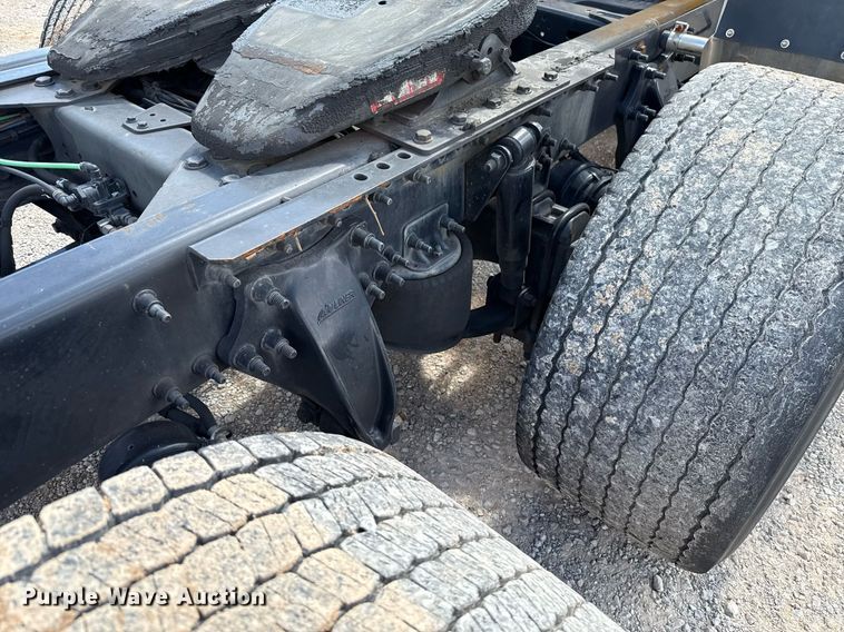 image for item EJ4826 2017 Freightliner Cascadia 125 semi truck