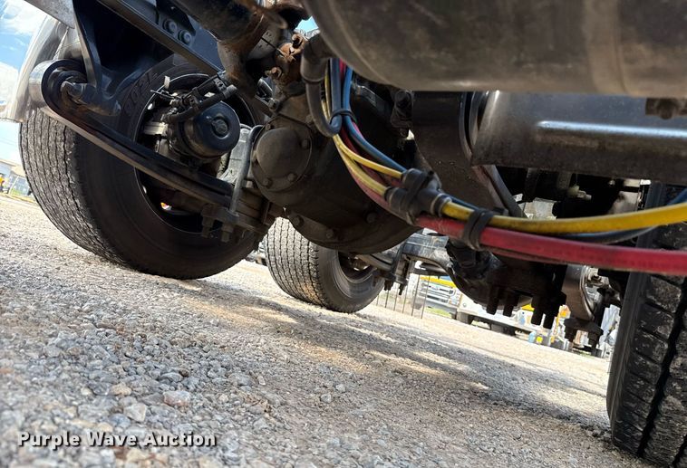 image for item EJ4826 2017 Freightliner Cascadia 125 semi truck