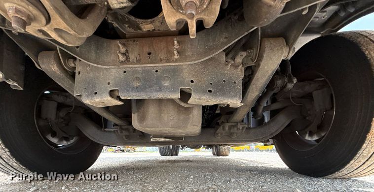 image for item EJ4828 2018 Freightliner Cascadia 125 semi truck