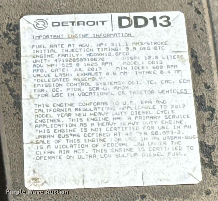 image for item EJ4828 2018 Freightliner Cascadia 125 semi truck