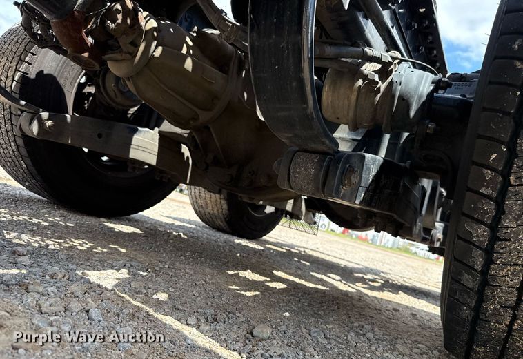 image for item EJ4829 2021 Kenworth T680 semi truck