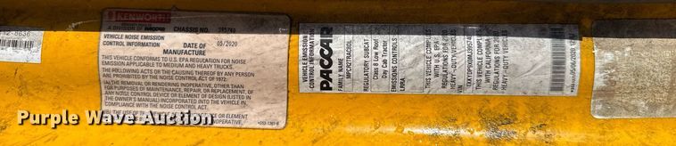 image for item EJ4829 2021 Kenworth T680 semi truck