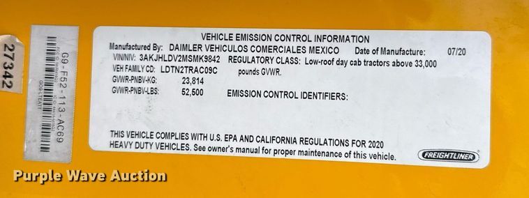 image for item EJ4832 2021 Freightliner Cascadia 126 semi truck