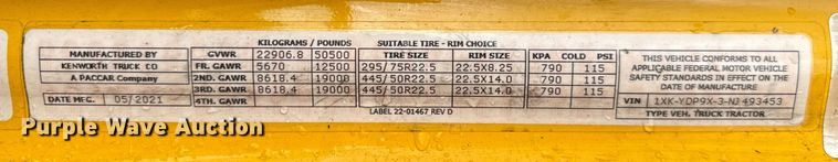 image for item EJ4833 2022 Kenworth T680 semi truck