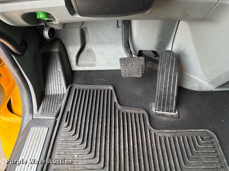 image for item EJ4834 2021 Kenworth T680 semi truck