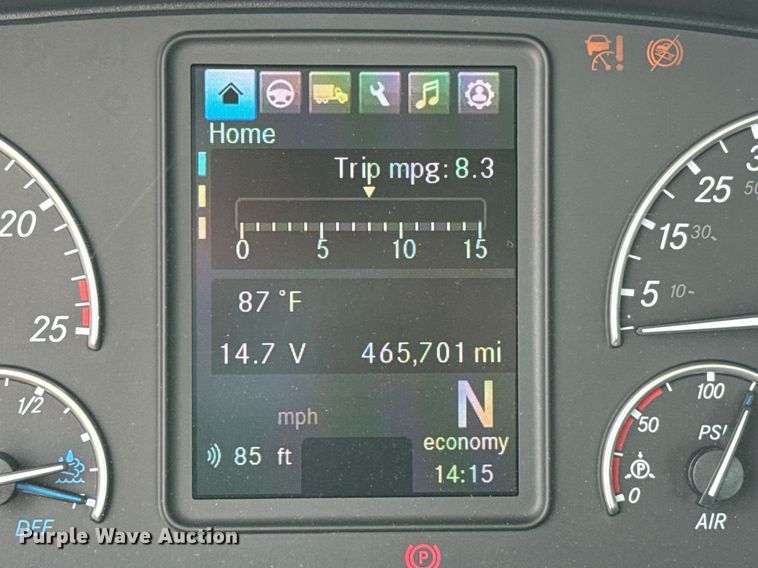 image for item EJ4835 2021 Freightliner Cascadia 126 semi truck