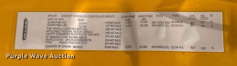 image for item EJ4835 2021 Freightliner Cascadia 126 semi truck