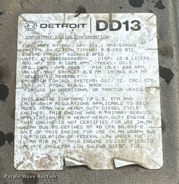 image for item EJ4837 2020 Freightliner Cascadia 126 semi truck