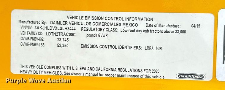 image for item EJ4837 2020 Freightliner Cascadia 126 semi truck