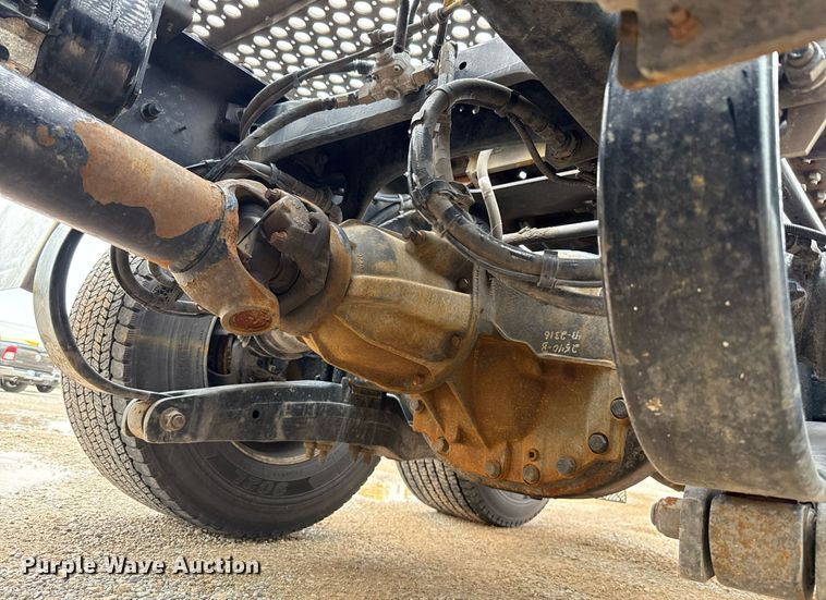 image for item EJ4838 2020 Kenworth T680 semi truck