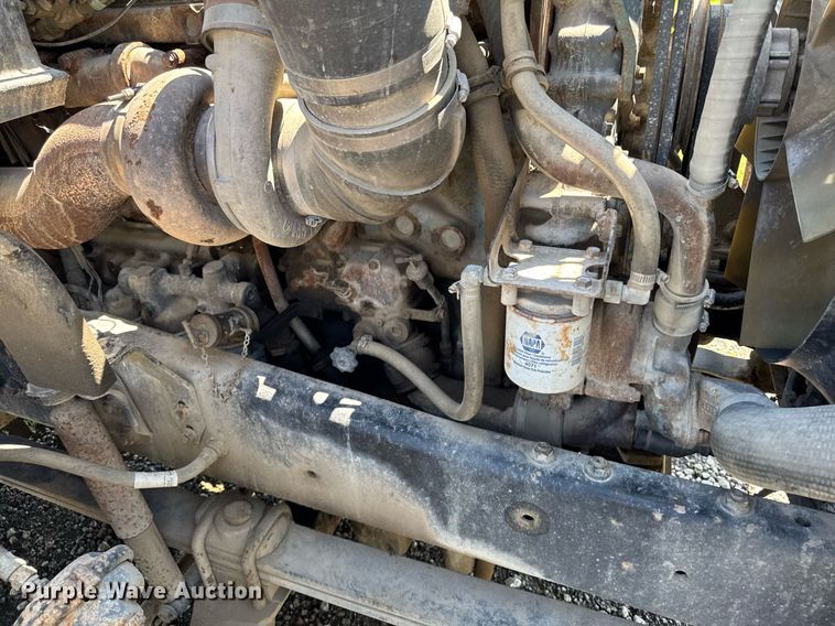 image for item EM2095 1988 Freightliner FLC112 semi truck