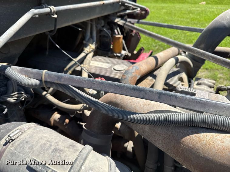 image for item EM2095 1988 Freightliner FLC112 semi truck