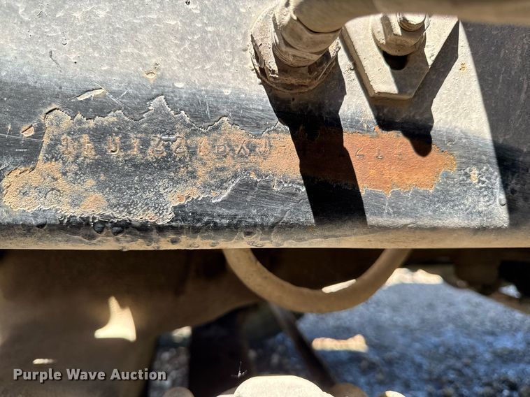 image for item EM2095 1988 Freightliner FLC112 semi truck