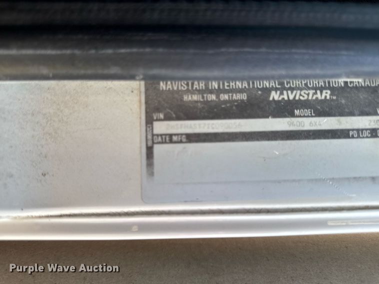 image for item EM2111 1996 International 9400 semi truck