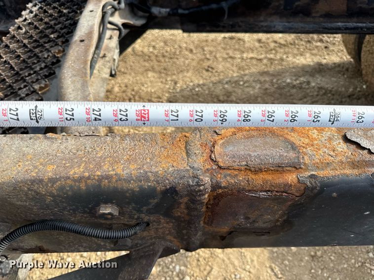 image for item EN4585 2010 International DuraStar 4400  truck cab and chassis