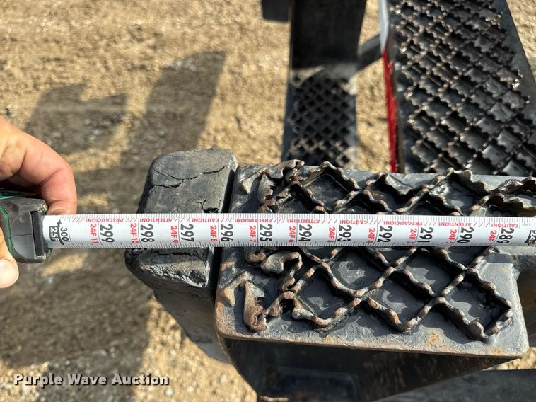 image for item EN4585 2010 International DuraStar 4400  truck cab and chassis