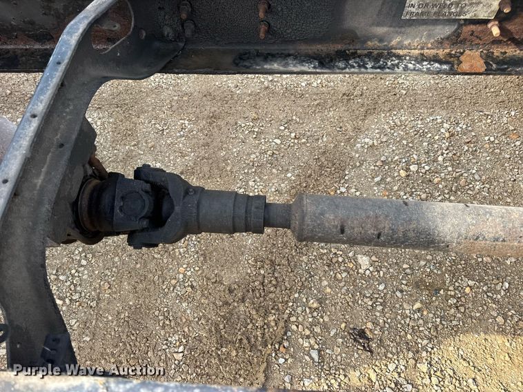 image for item EN4585 2010 International DuraStar 4400  truck cab and chassis