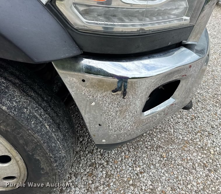 image for item EN4588 2017 Dodge Ram 5500HD Laramie Crew Cab tow truck