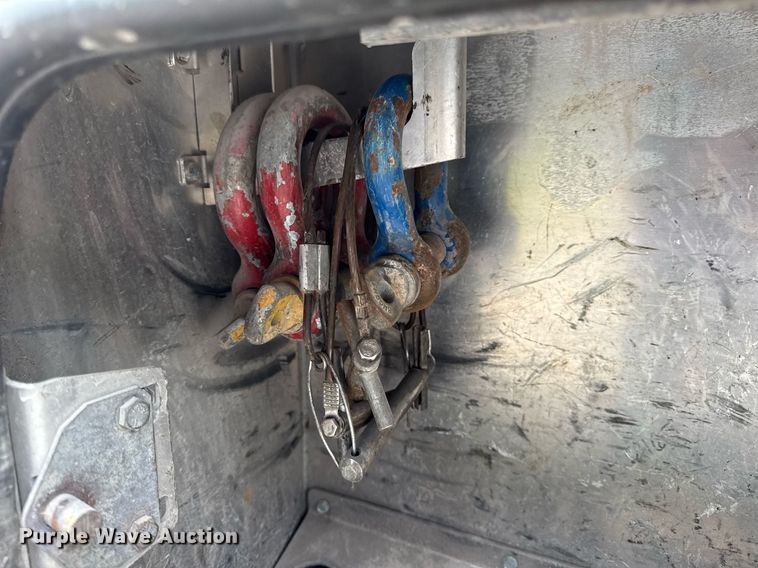 image for item EN4588 2017 Dodge Ram 5500HD Laramie Crew Cab tow truck