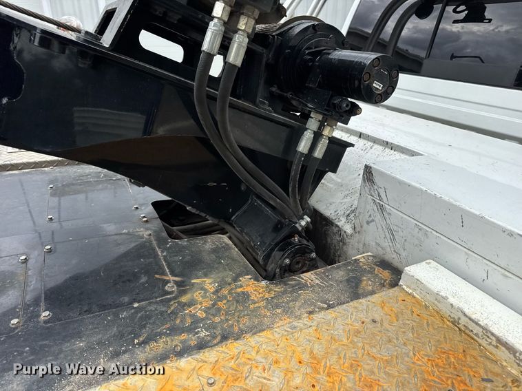 image for item EN4588 2017 Dodge Ram 5500HD Laramie Crew Cab tow truck