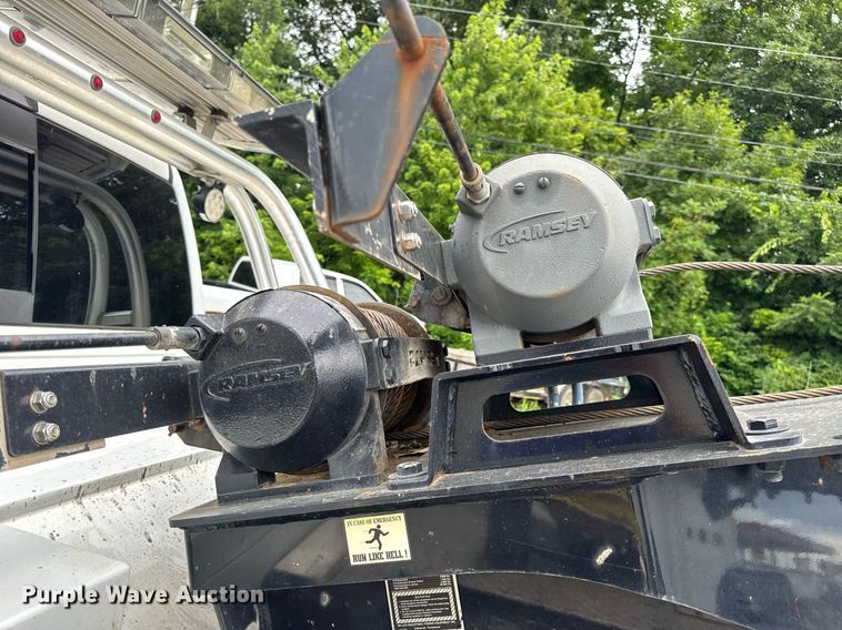 image for item EN4588 2017 Dodge Ram 5500HD Laramie Crew Cab tow truck