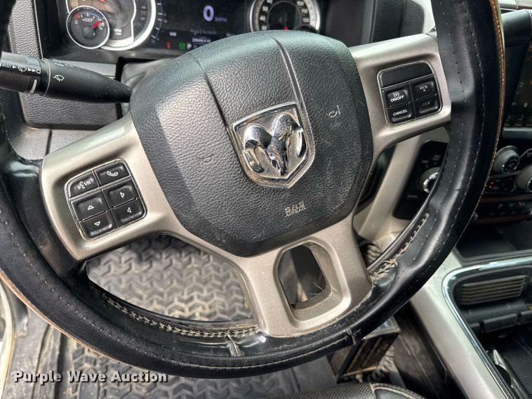 image for item EN4588 2017 Dodge Ram 5500HD Laramie Crew Cab tow truck