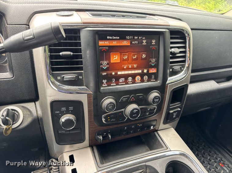 image for item EN4588 2017 Dodge Ram 5500HD Laramie Crew Cab tow truck