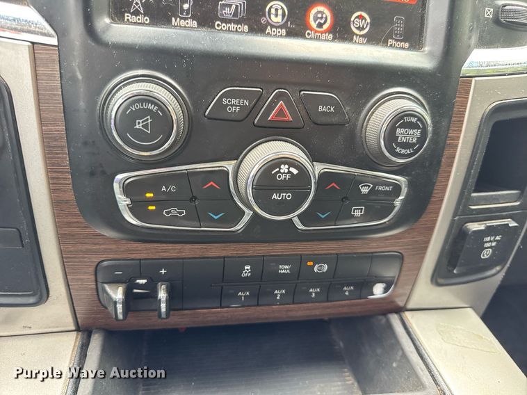 image for item EN4588 2017 Dodge Ram 5500HD Laramie Crew Cab tow truck