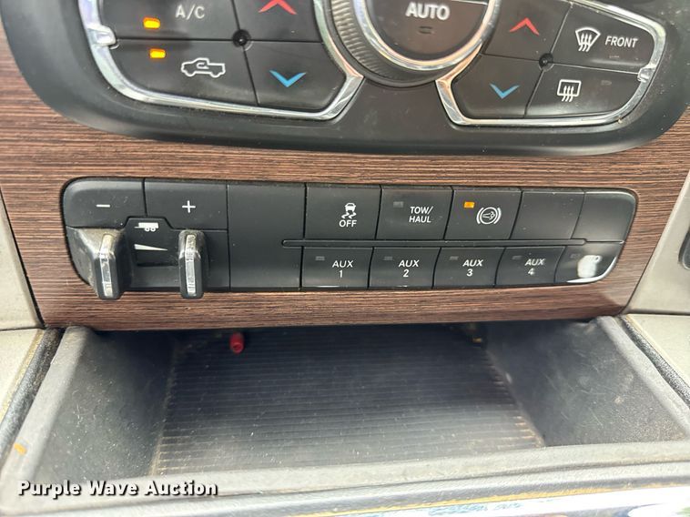 image for item EN4588 2017 Dodge Ram 5500HD Laramie Crew Cab tow truck