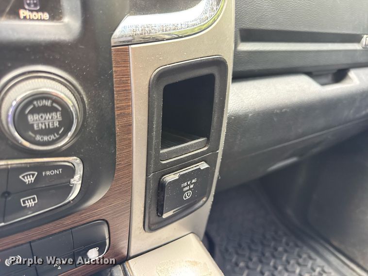 image for item EN4588 2017 Dodge Ram 5500HD Laramie Crew Cab tow truck