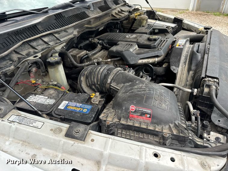 image for item EN4588 2017 Dodge Ram 5500HD Laramie Crew Cab tow truck