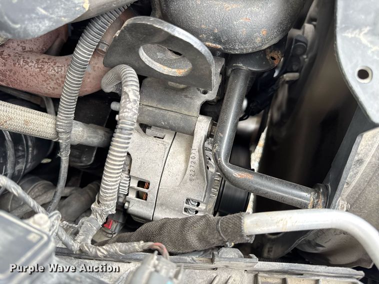 image for item EN4588 2017 Dodge Ram 5500HD Laramie Crew Cab tow truck