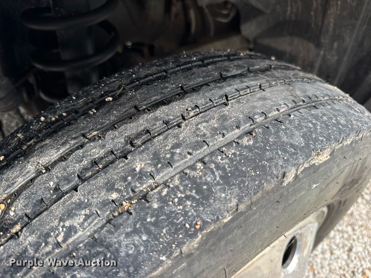 image for item EN4588 2017 Dodge Ram 5500HD Laramie Crew Cab tow truck