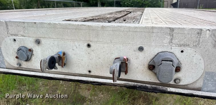 image for item EN4589 2005 Fontaine AFTW-5-8048WSAWI flatbed trailer