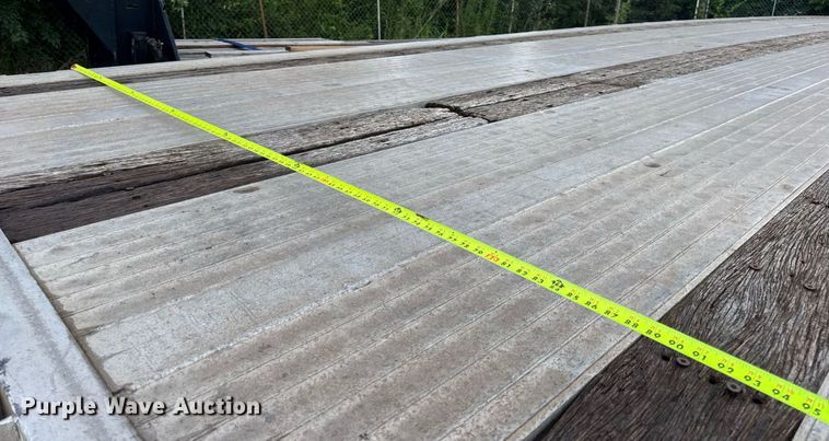 image for item EN4589 2005 Fontaine AFTW-5-8048WSAWI flatbed trailer