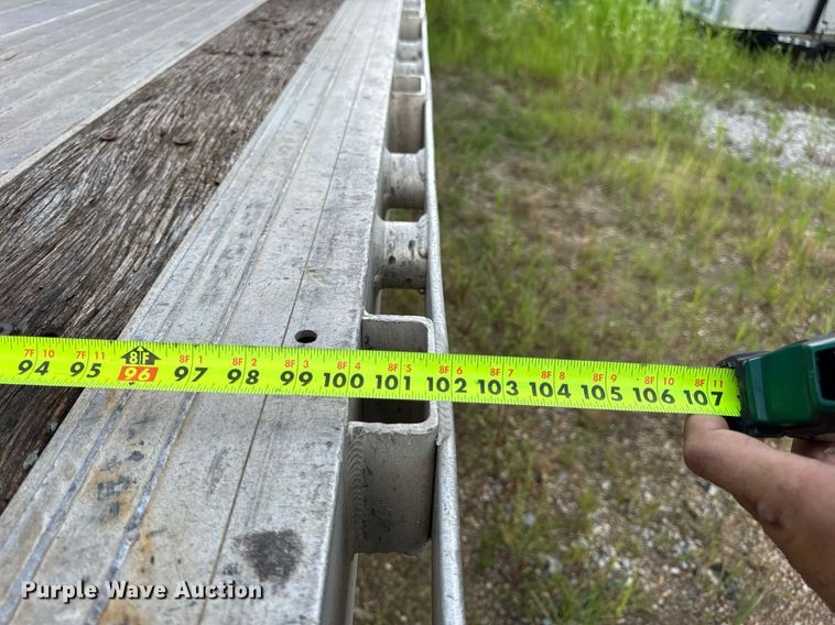 image for item EN4589 2005 Fontaine AFTW-5-8048WSAWI flatbed trailer