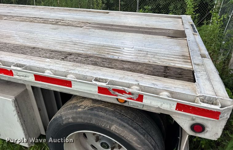 image for item EN4589 2005 Fontaine AFTW-5-8048WSAWI flatbed trailer